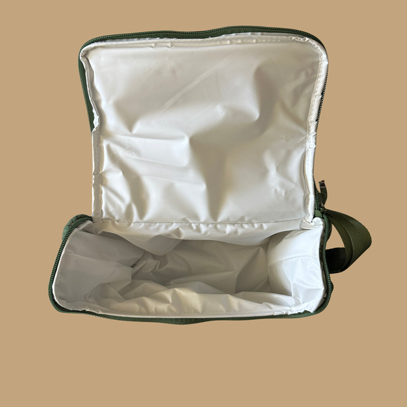 New Vera Bradley Lunch Crossbody Dog Park Green - Picture 5 of 6